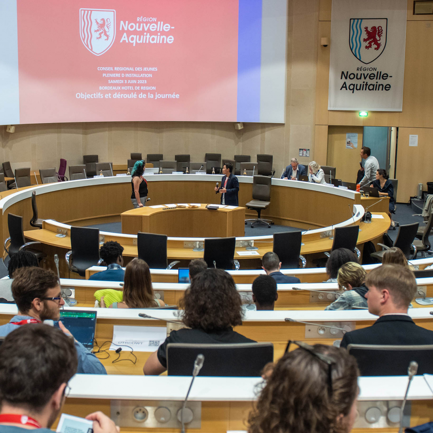 Jeune actif Jeunes en NouvelleAquitaine